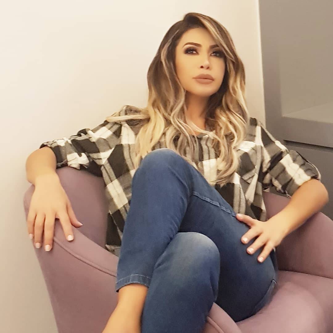 اكتشفي القطع التي لا تتخلّى عنها نوال الزغبي في إطلالاتها اليومية