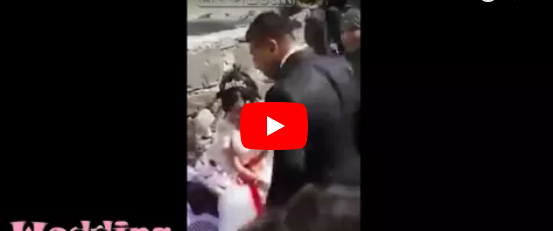 بالفيديو - عريس يصفع عروسه... ورد فعل الحضور غريب جداً!
