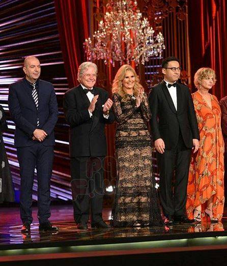 مهرجان القاهرة السينمائي: حسين فهمي يحرج يسرا وكندة علوش وعمرو يوسف.. ماذا حدث؟