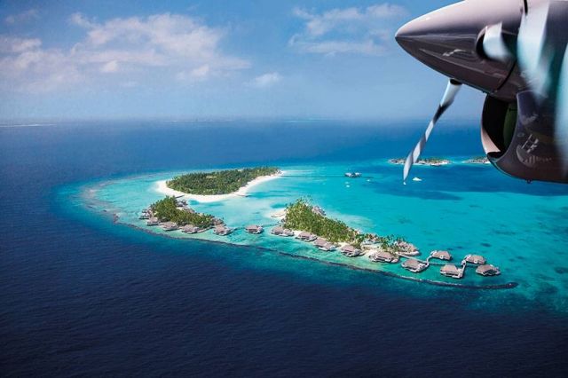 قبلة المحيط الهندي: المالديف رمالٌ ذهبية تعانق الأحلام والذكريات في Randheli