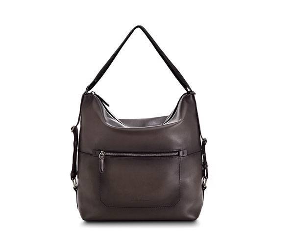 حقيبة جلدية سوداء من Salvatore Ferragamo 