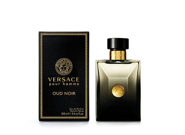 عطر العود... 
أريج يغمرك بجاذبية الشرق الأثيرية