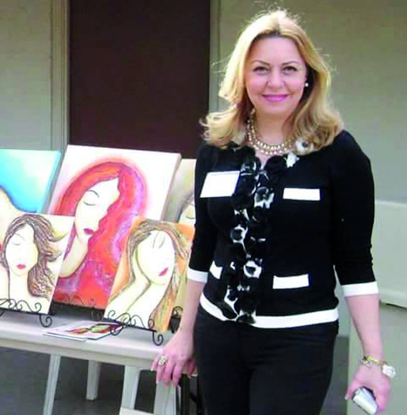 الفنانة التشكيلية رؤى بازركان ترصد الألوان وتعانق الحياة بحبّ كبير