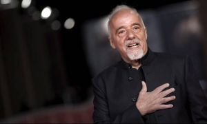 بالصور - ماذا قال باولو كويلو عن لبنان وزيارته بعد الحرب؟!