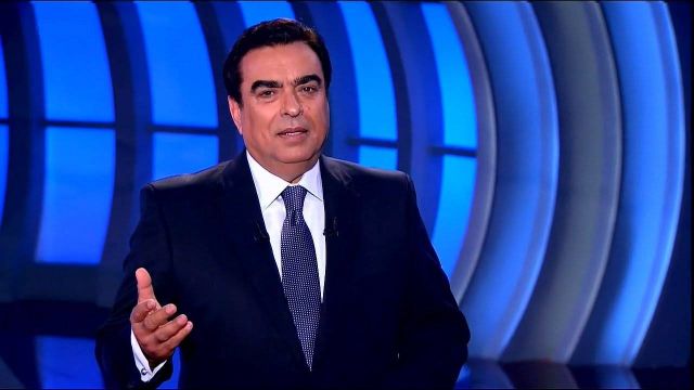 بالصور - بعد شائعة وفاته... تعرّفوا إلى ابنتي جورج قرداحي وجمالهما الفاتن