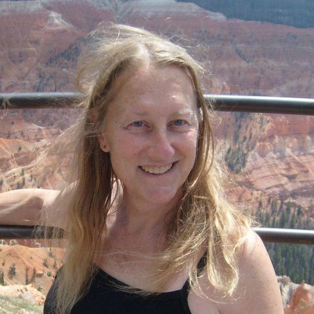 حالة نادرة – حاولت كسر ظهرها لتصاب بالشلل... إليكم قصة هذه المرأة التي تفضل العيش كالمقعدين