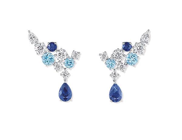 Sparkling Cluster Collection
Harry Winston
تزاوج رائع بين الألماس والأحجار الكريمة