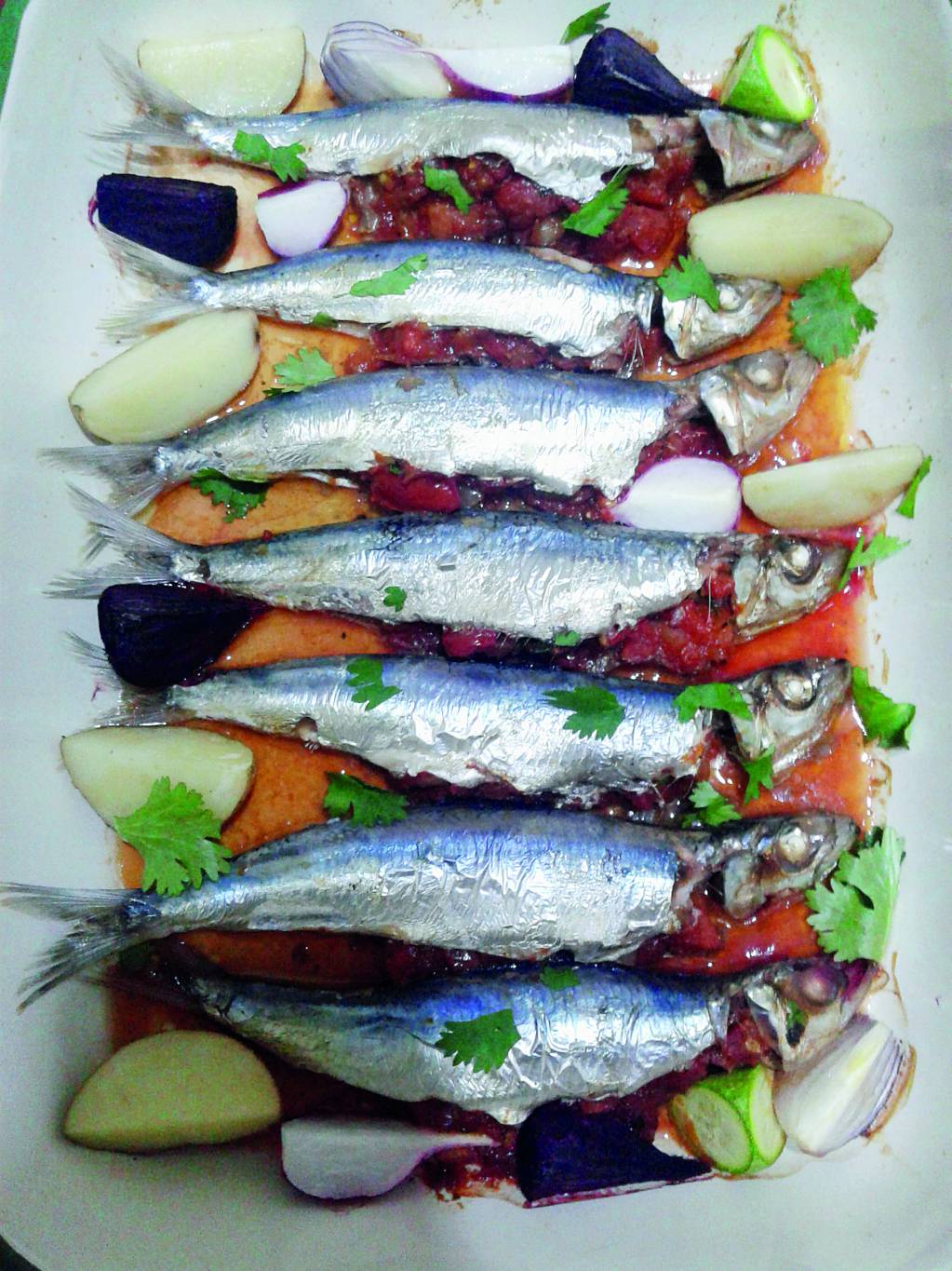 سردين مخبوز بالخضار