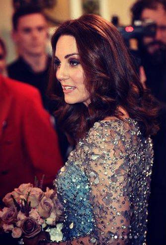 بالصور - شاهدوا فستان كايت ميدلتون المميز لاخفاء ملامح حملها