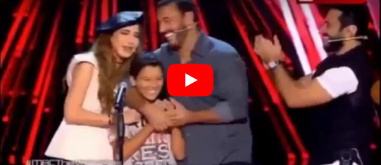 بالفيديو - لن تصدقوا صوت هذا الطفل الذي تنافس عليه كاظم ونانسي في The Voice Kids