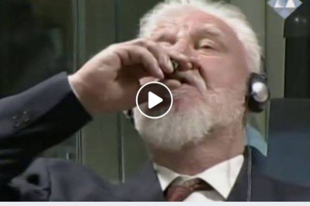 بالفيديو - قائد كرواتي متهم بجرائم حرب ضد مسلميي البوسنة ينتحر داخل قاعة المحكمة