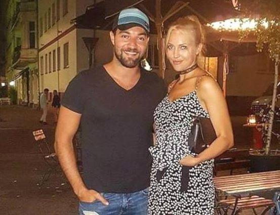 بالصور - مريم أوزرلي ليست أولهم.. مشاهير أتراك وقعوا في حب رجال ونساء عرب