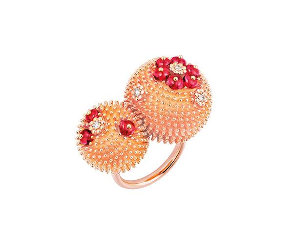 خاتم  من المجموعة المميزة Cactus  لدار Cartier