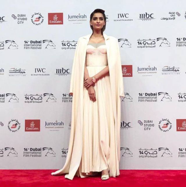 سونام كابور