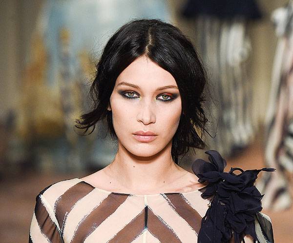 الأحمر يطفى دائماً