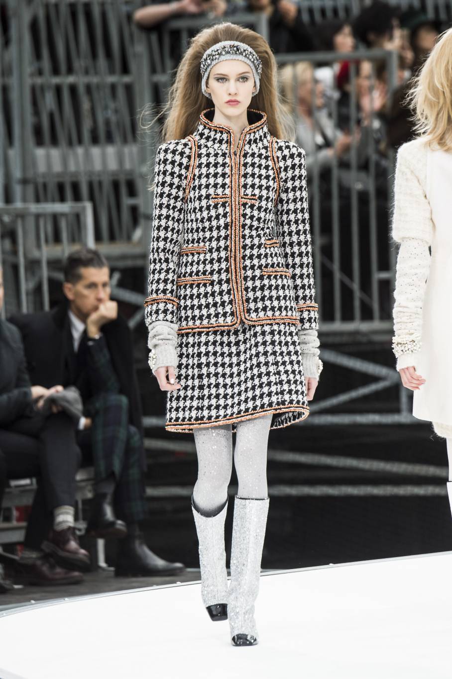 اعتمدي جرأة الإطلالات المنسّقة  coordinated looks لهذا الشتاء