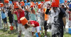 خبر محزن - هل تذكرون تحدّي "ALS - Ice Bucket Challenge"؟ هذا ما حصل بمُطلقه