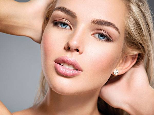 نصائح جمالية بأسلوب المرأة البريطانية