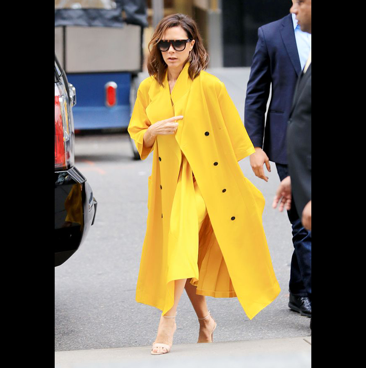 صيحة تجمع بين مايا دياب وجيجي حديد وغيرهما من النجمات العالميات