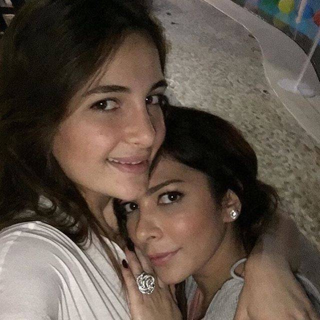 بالصورة - إبنة أصالة ترتدي فستانها بعد 7 سنوات... والناشطون ينتقدونها