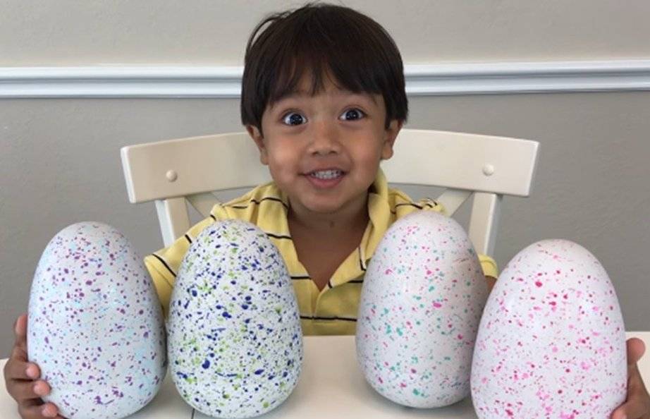 بهذه الطريقة أصبح إبن الـ 6 سنوات ميليونيراً