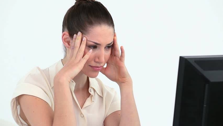 هل تشعرون دائماً بالقلق؟ 4 إشارت تقول إنكم تعانون من مشكلة حقيقية