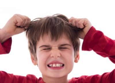 ما هي مؤشّرات إصابة طفلك بنوبات الغضب... وكيف تتصرّفين؟