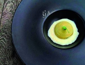 الباستا المحشوّة برغوة الكريما