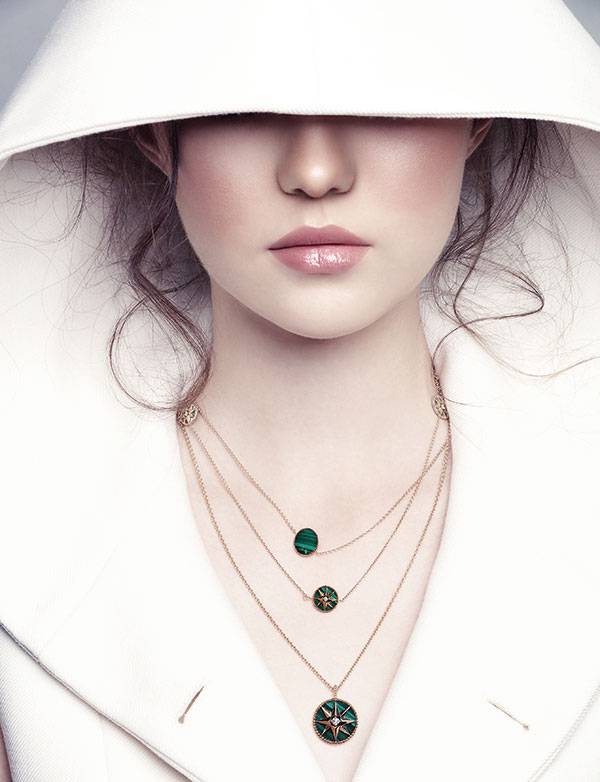 • عقود Rose Des Vents من مجوهرات ديور الراقية Dior Fine Jewelry