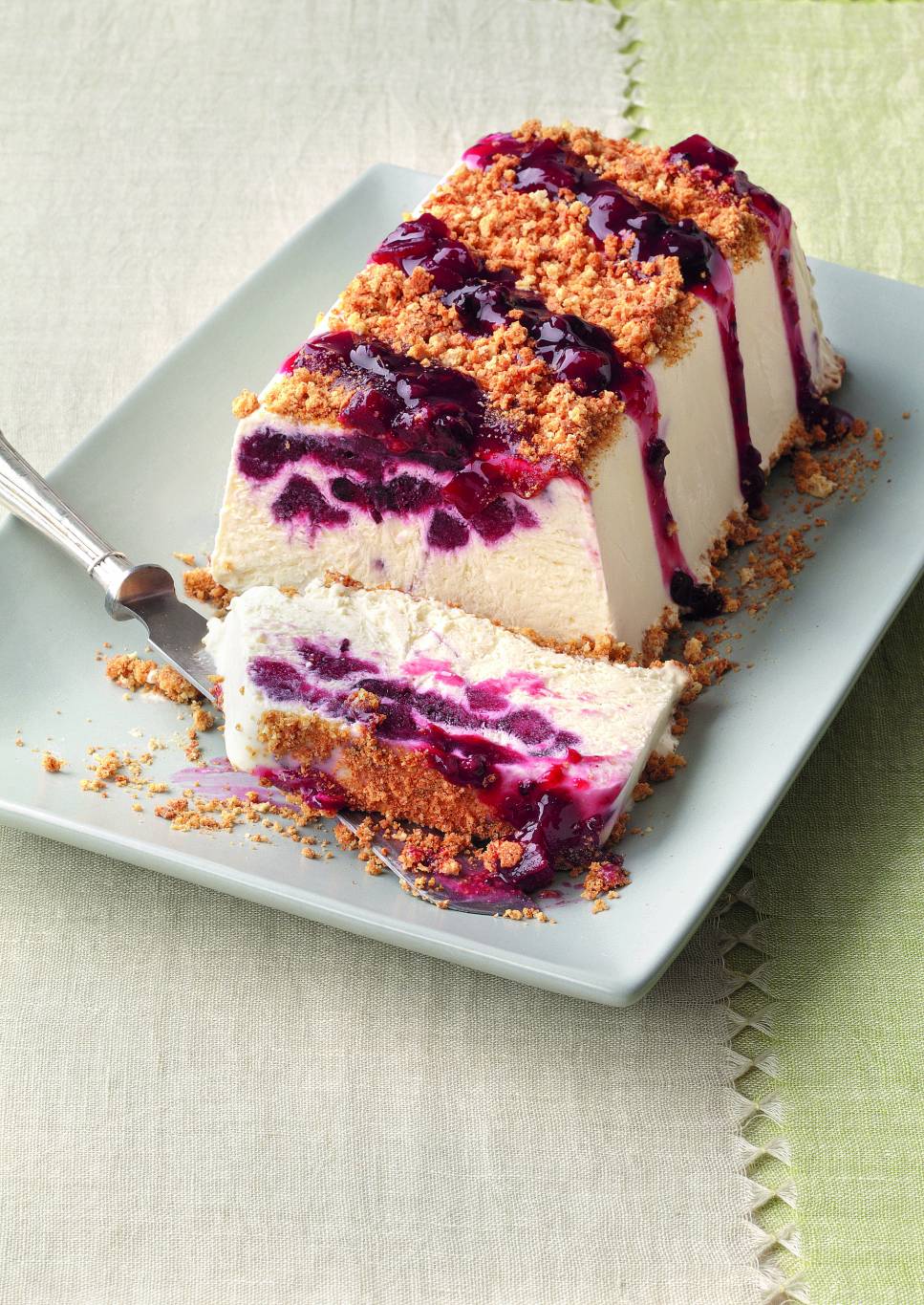 جاتوه الآيس كريم بالكرز