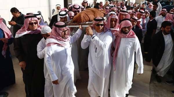 بالصور - مشاهير ودعتهم السعودية في العام 2017