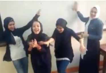 فيديو رقص لطالبات بمدرسة مصرية يثير غضباً والسلطات تحقق
