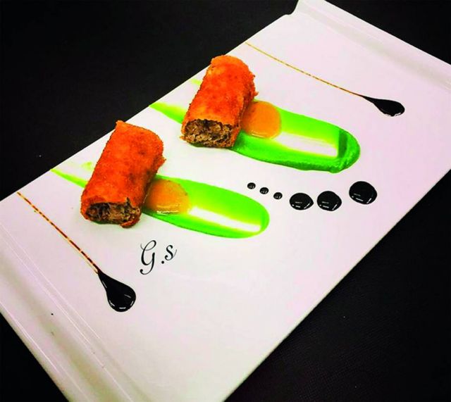 لحم الضأن مع البازلاء المهروسة