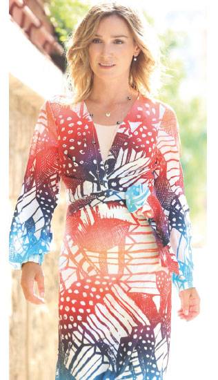 منسقة ومحررة الموضة والجمال Caroline Cassia كارولين كاسيا مغامرة عمرها 
900 عدد