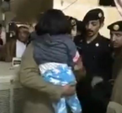 في الرياض - العثور على طفلة مختطفة منذ 3 سنوات... شاهدوا الفيديو المؤثر