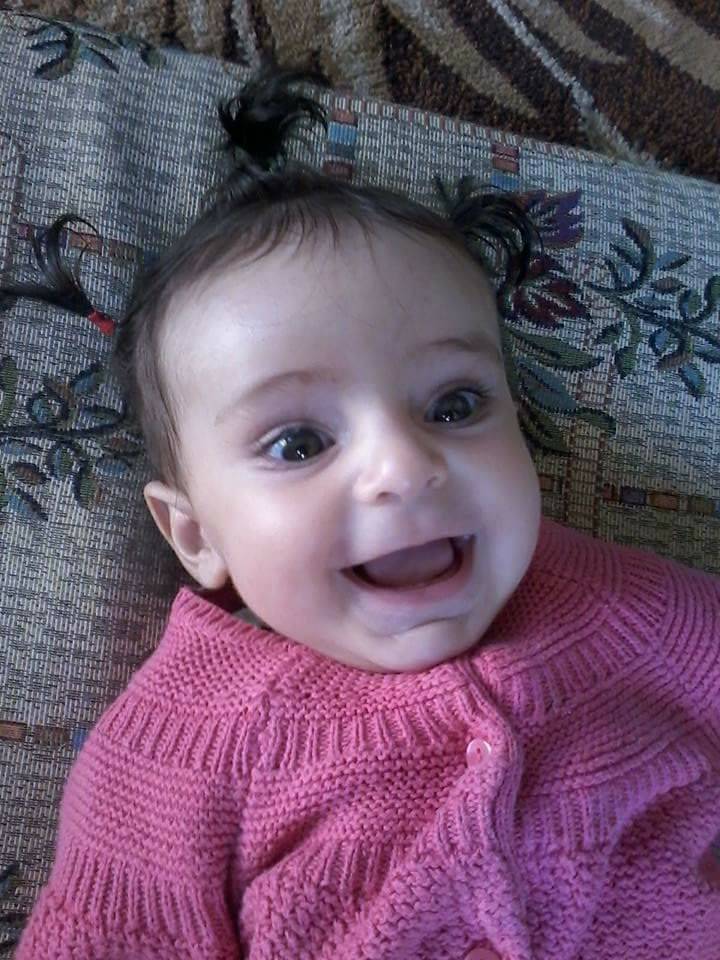 الموت يفجع فناناً سورياً بوفاة طفلته