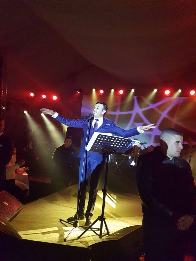 بالصور - صابر الرباعي يتألق في تونس ومفاجأة جديدة للجمهور