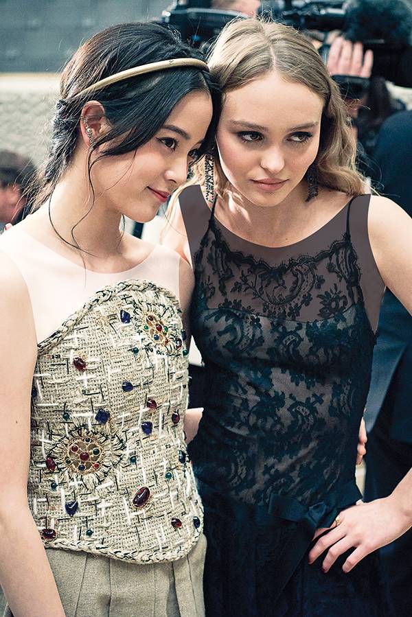 اويونغ نانا وليلي روز ديب