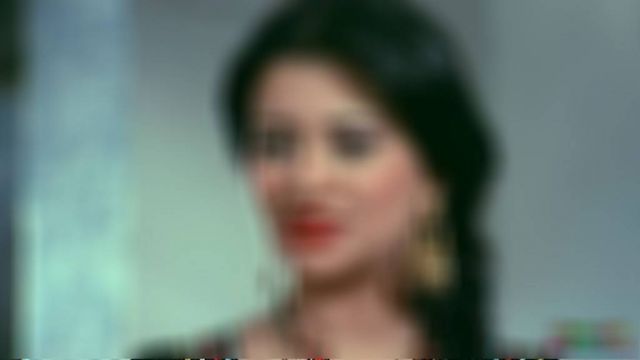 بالفيديو - نجمة مصرية تكشف محاولتها الإنتحار