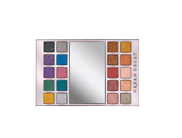 معدنية جريئة Urban Decay Heavy Metal Eyeshadow Palette.