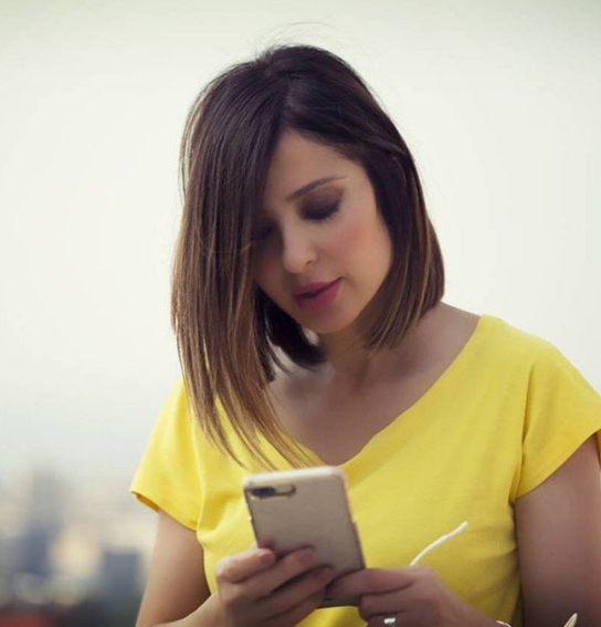 بالصورة – شبيهة وفاء الكيلاني تشعل 