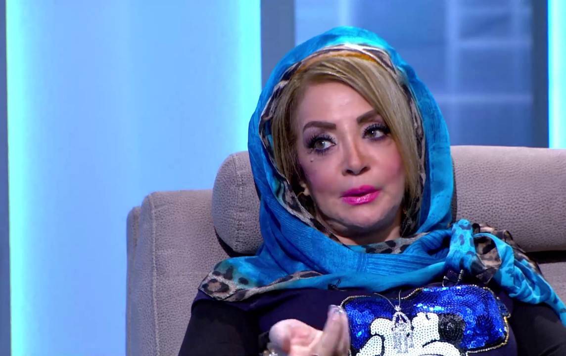 بالصورة - شهيرة تصدم الجميع بظهورها من دون حجاب... كيف برّرت ومن اتهمت بعدم الأمانة؟