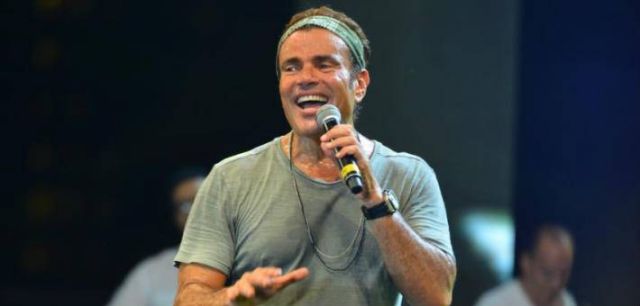 فيديو نادر لعمرو دياب في بداياته يشعل مواقع التواصل