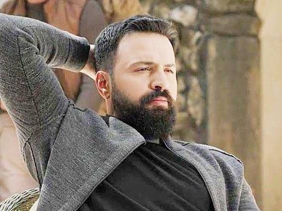 انتشار صور بوسترات 