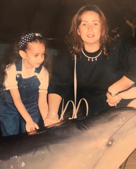 بالصور – هذه الطفلة أصبحت من اجمل النجمات العربيات... خمنوا من هي