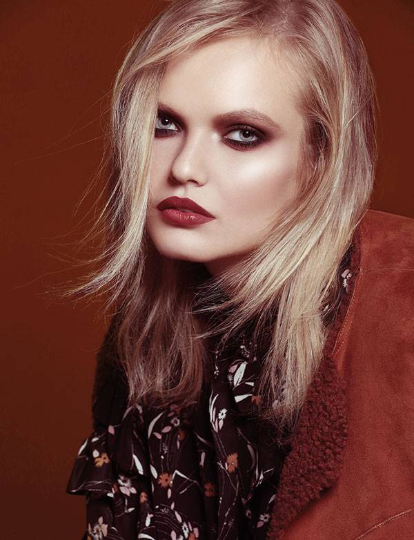 HYPNOTIC RED أحمر داكن جذاب