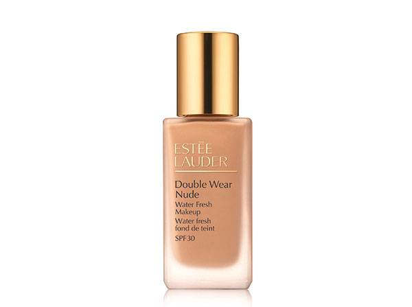 إشراقة طبيعية مع تركيبة الأساس الجديدة