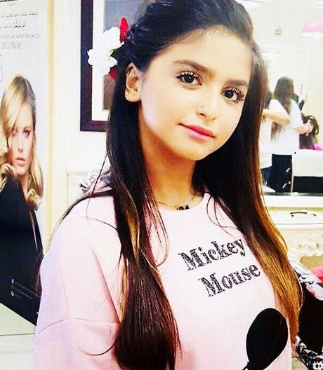 بالصورة – حلا الترك تثير الجدل بإطلالة أكبر من عمرها... والمتابعون: 