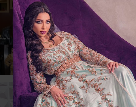 بالصور - دنيا بطمة بوزن زائد والجمهور يشبهها بكيم كارداشيان