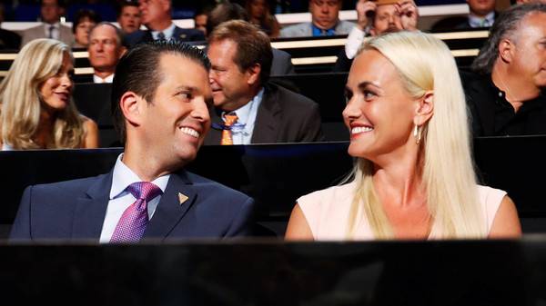 نقل زوجة ابن ترمب إلى المستشفى بسبب 